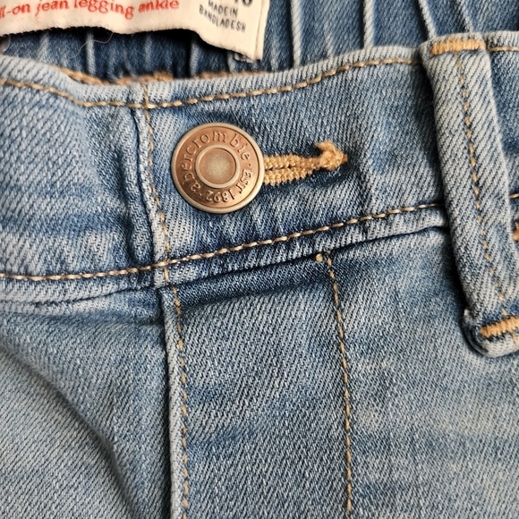 Abercrombie Kids Girls Pull-On Jean Legging - Picture 6 of 7